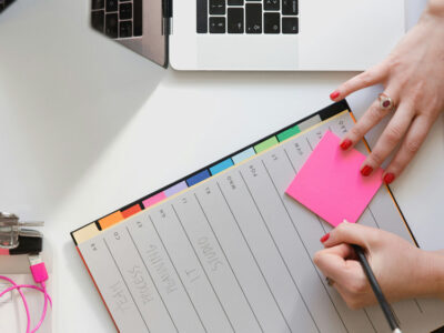 Φροντιστήρια Αγγλικών Μπιτχαβά: Καθηγητής - Καθηγήτρια